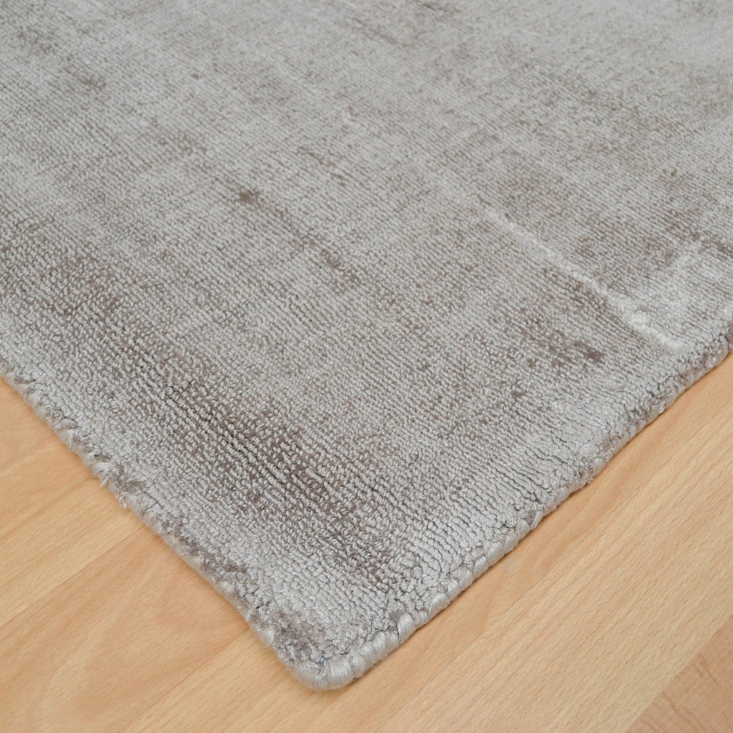 Blade Plain Modern Vintage Distressed Rugs in Smoke