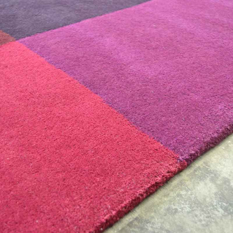 Plaid Rugs 57805 by Ted Baker in Burgundy