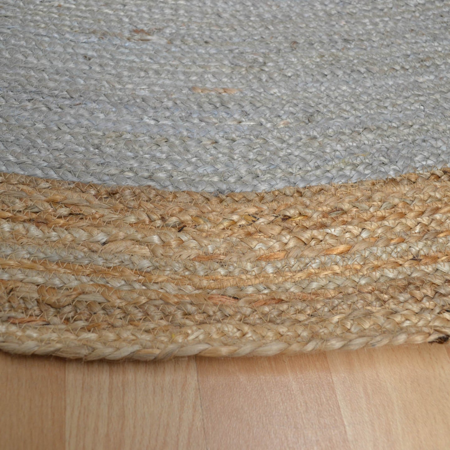 Faro Circular Round Jute Hand Braided Modern Rugs in Silver