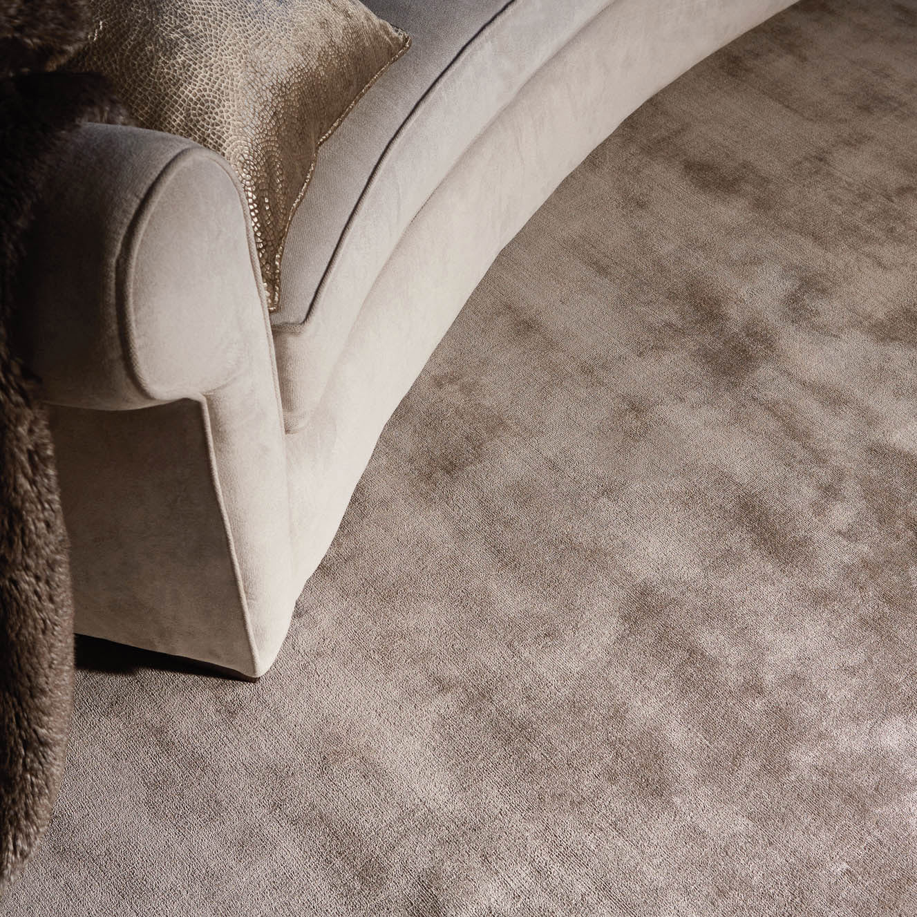Katherine Carnaby Plain Chrome Designer Rug in Taupe