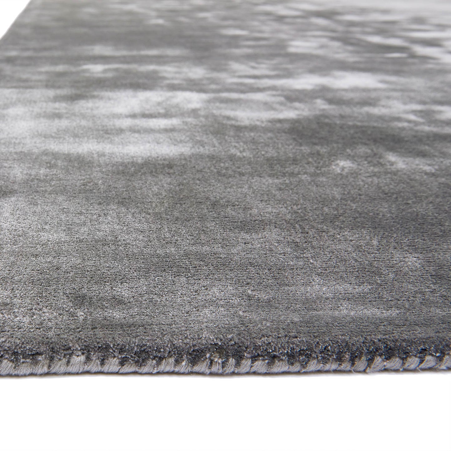 Katherine Carnaby Plain Chrome Designer Rug in Zinc