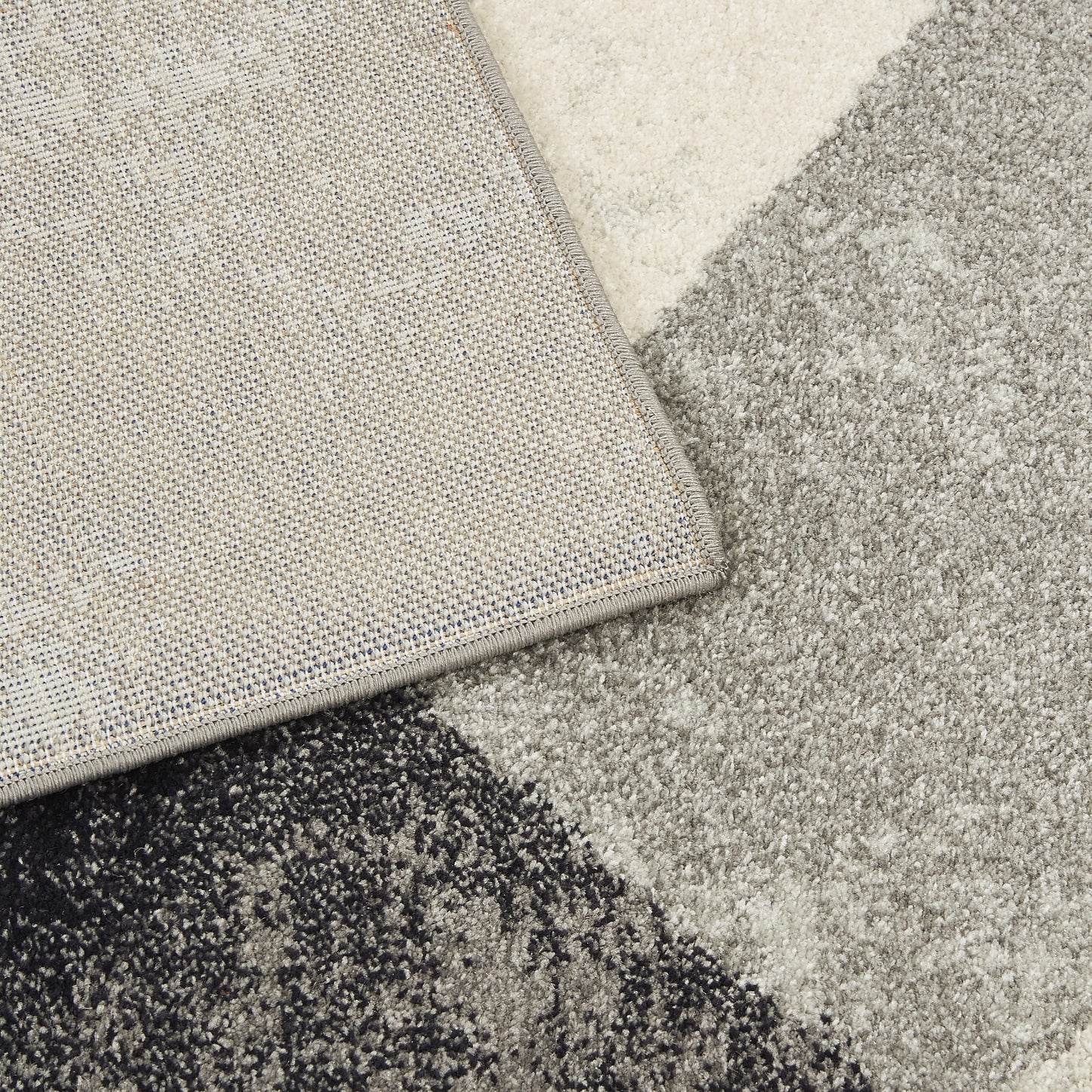 Nova Rugs NV02 in Patio Grey