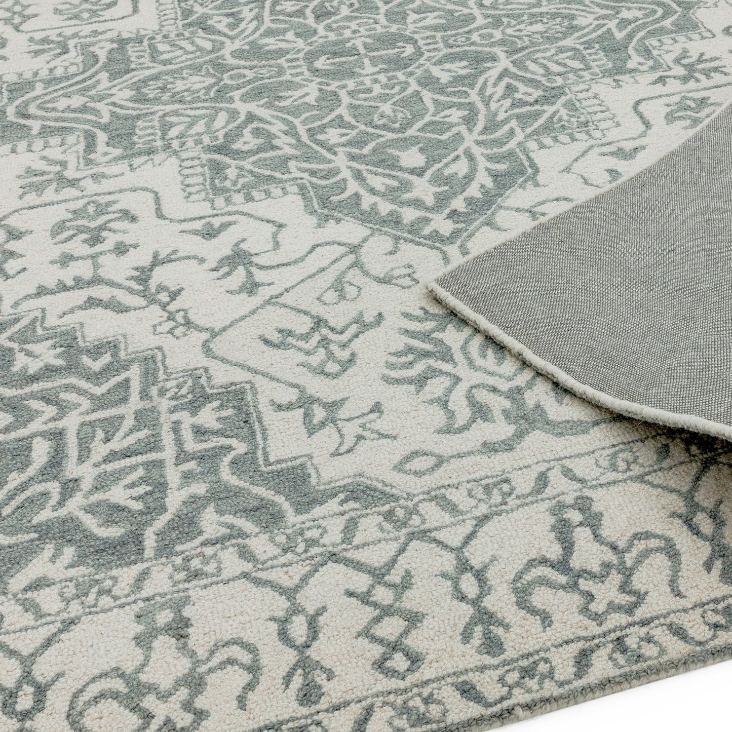 Bronte Traditional Wool Rugs in Silver and Grey