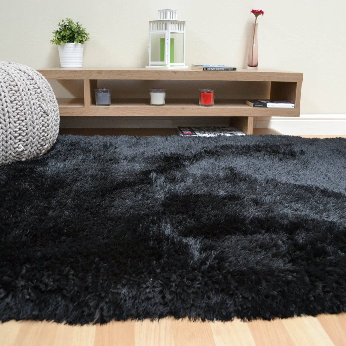 Plush Plain Modern Shaggy Rugs in Black