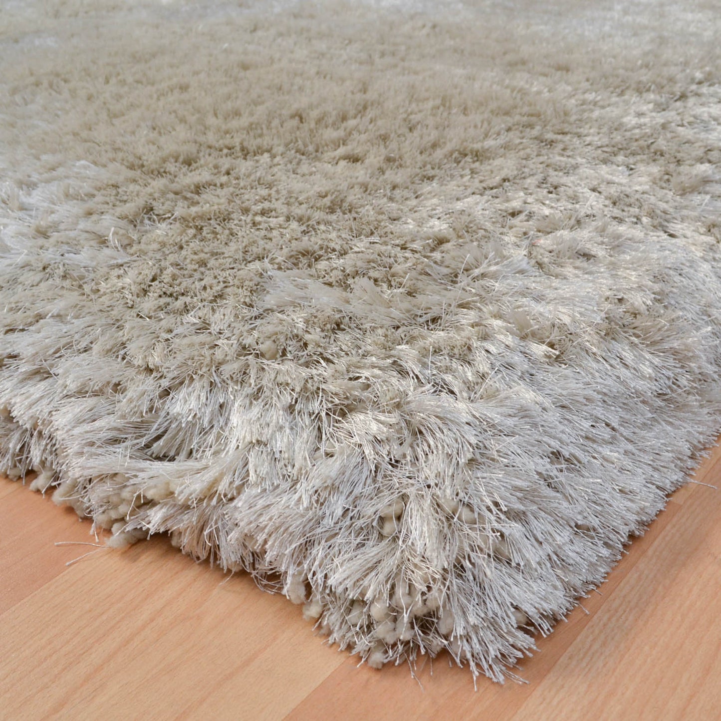 Plush Plain Modern Shaggy Rugs in Pearl