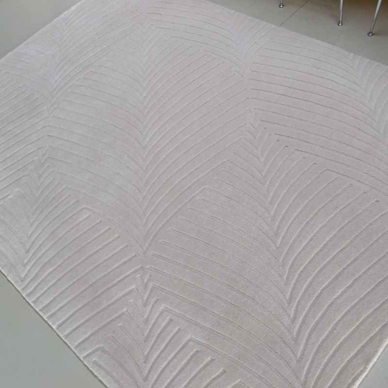 Folia Carved Wool Rugs 38301 by Wedgwood in Stone Beige