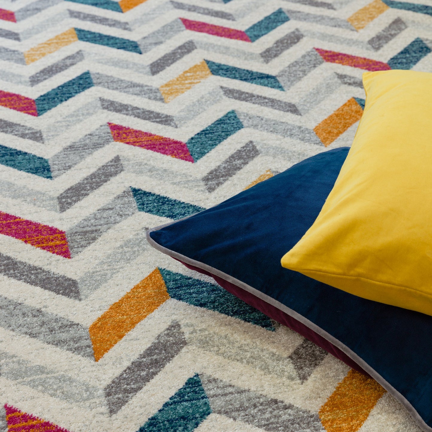 Colt CL06 Chevron Zig Zag Rugs in Multi