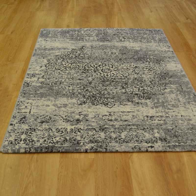Galleria Traditional Medallion 63375 9676 Rugs in Grey