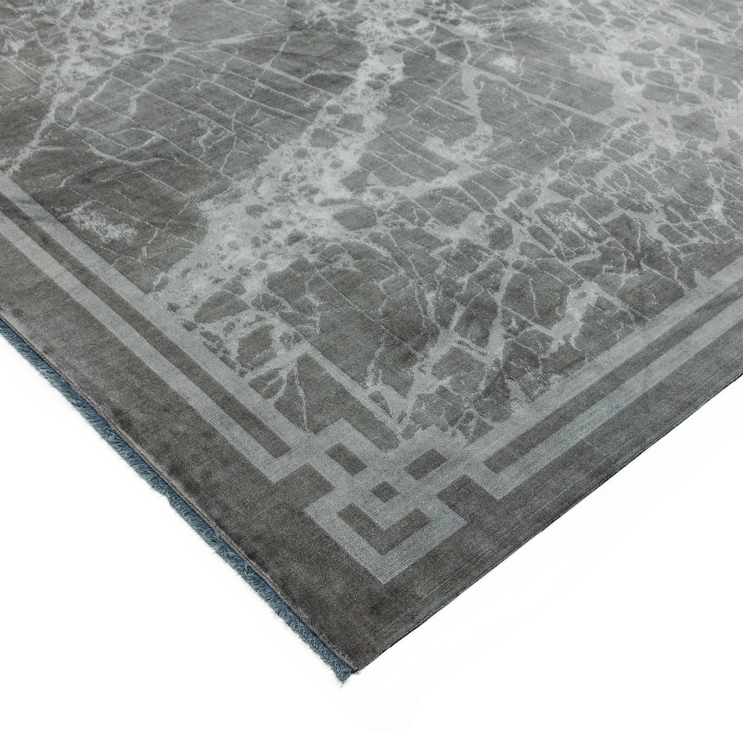 Zehraya Marble Border Rugs in ZE04 Silver Grey