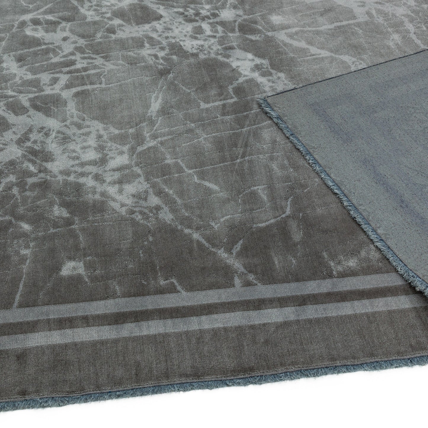 Zehraya Marble Border Rugs in ZE04 Silver Grey