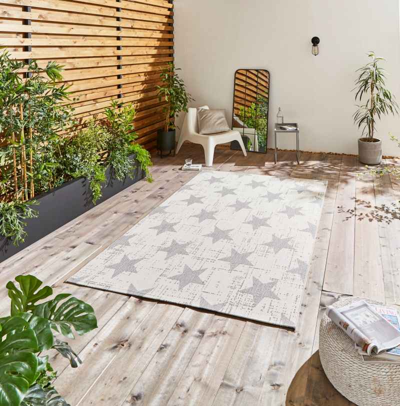 Santa Monica 48648 Indoor Outdoor Star Rug in Cream Grey