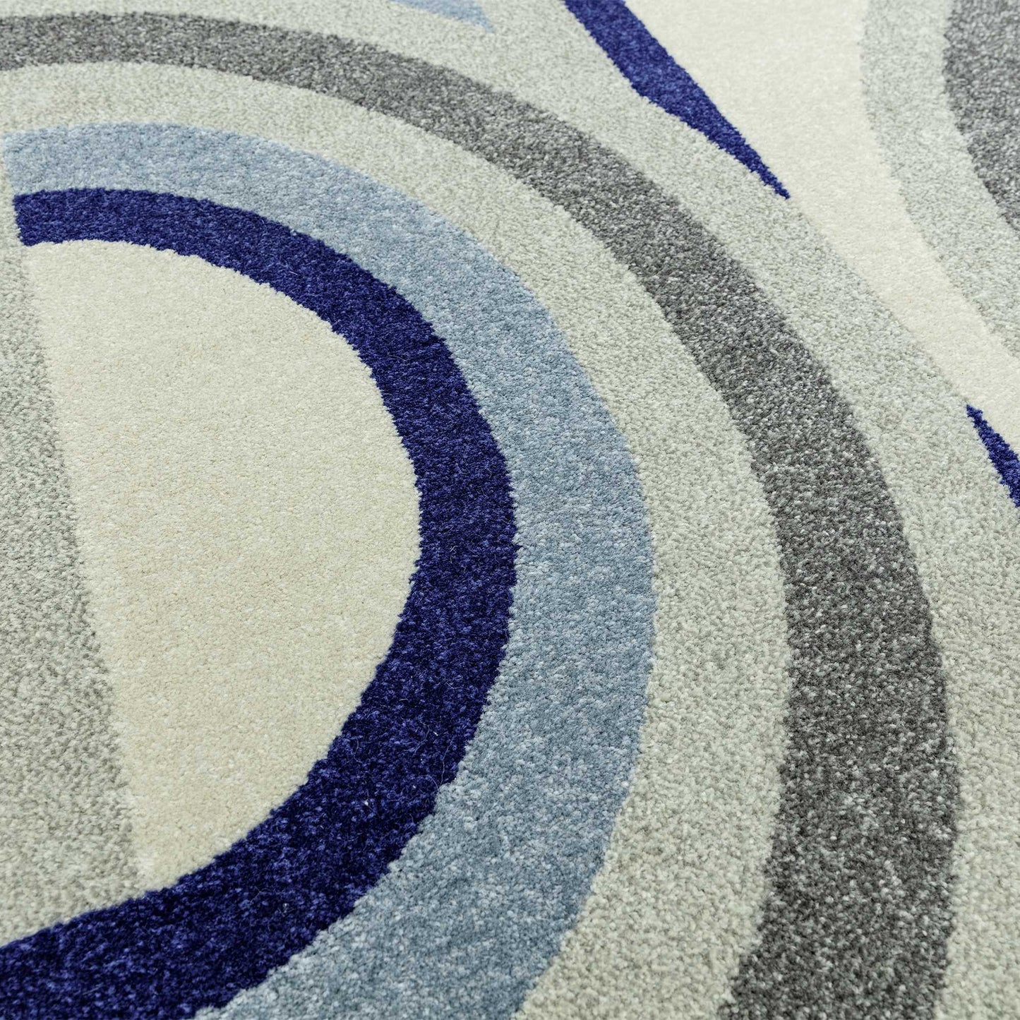 Nova Retro Geometric Rugs NV30 in Blue