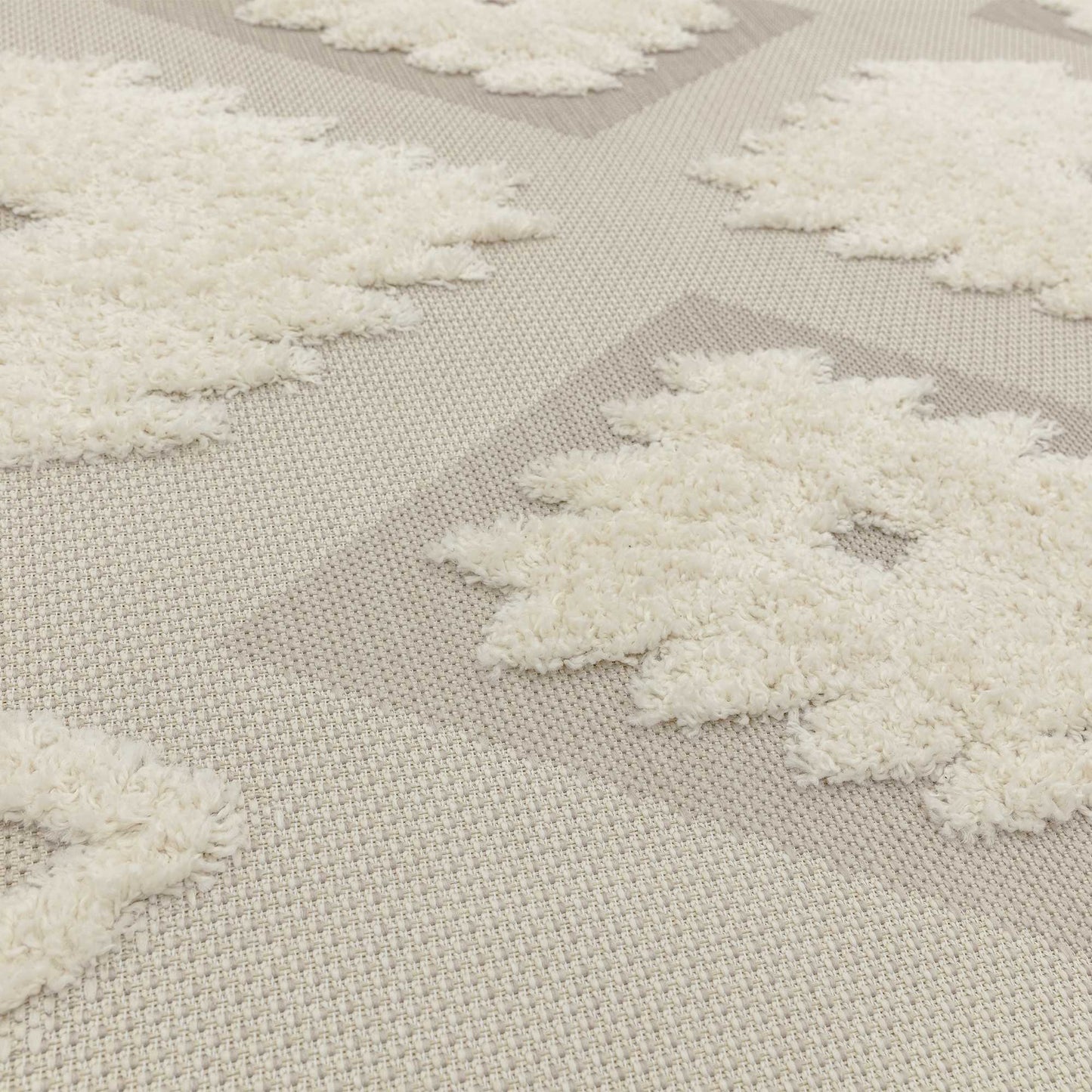 Monty Tribal Geometric Indoor Outdoor Rugs in MN02 Natural Cream
