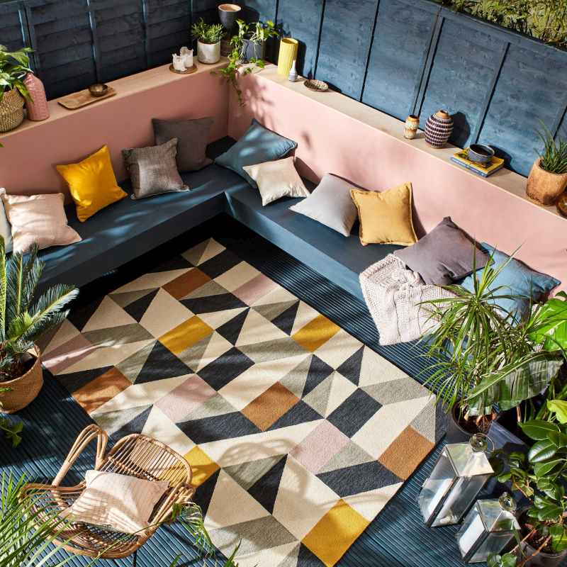 Scion Nuevo Geometric Indoor Outdoor Rugs 426102 Blush Pink