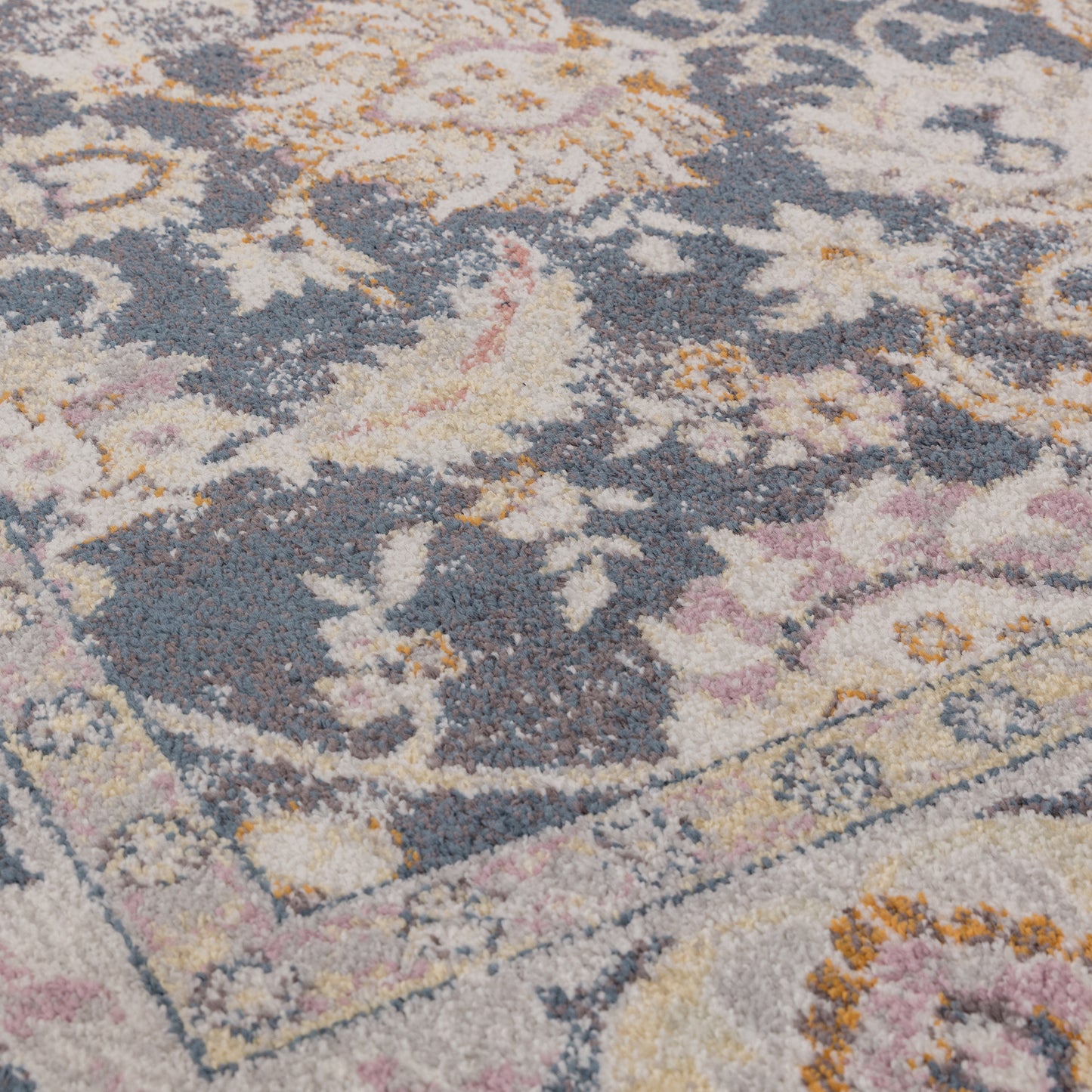 Flores Farah FR07 Traditional Persian Floral Rugs in Multi