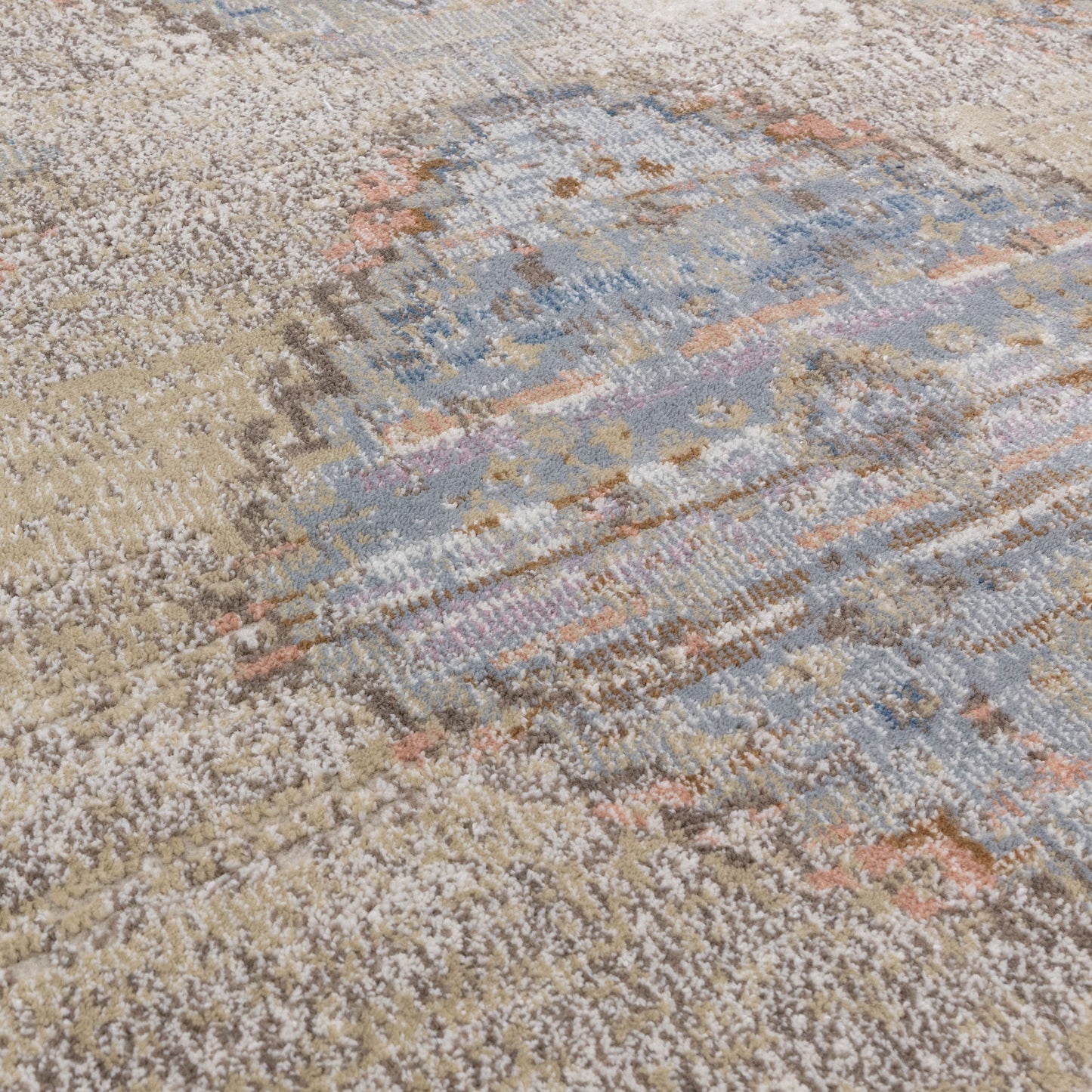 Zola Lisar Traditional Persian Rugs in Beige
