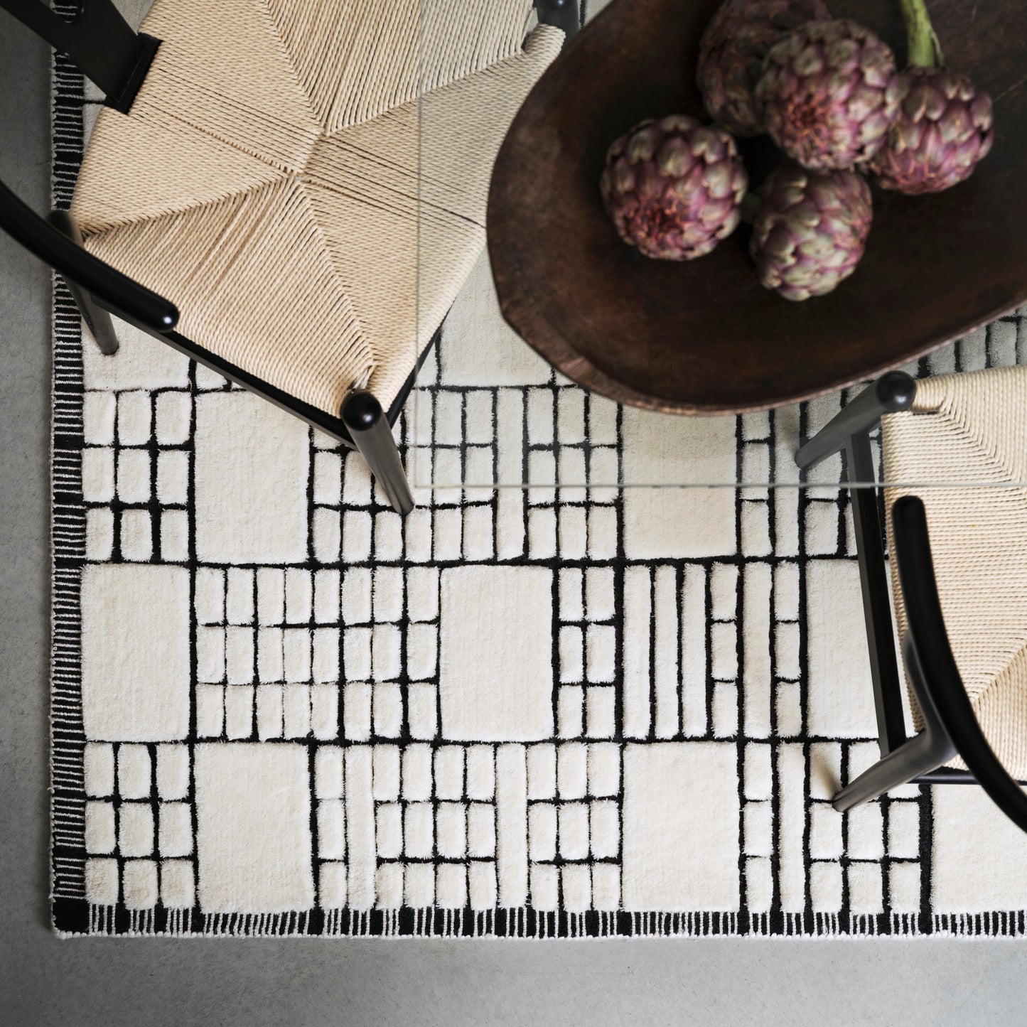 Empire Geometric Grid Rugs in Cream Black