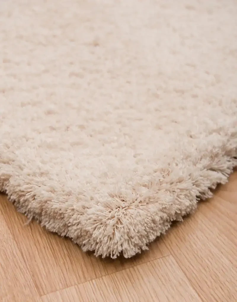 Asiatic lulu ivory Ivory Living Room Shaggy Rug.
