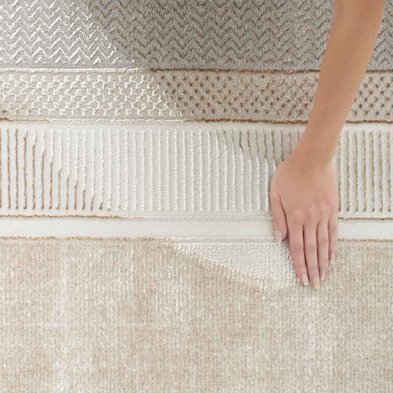 Glitz GLZ07 Geometric Runner Rugs by Nourison in Ivory White