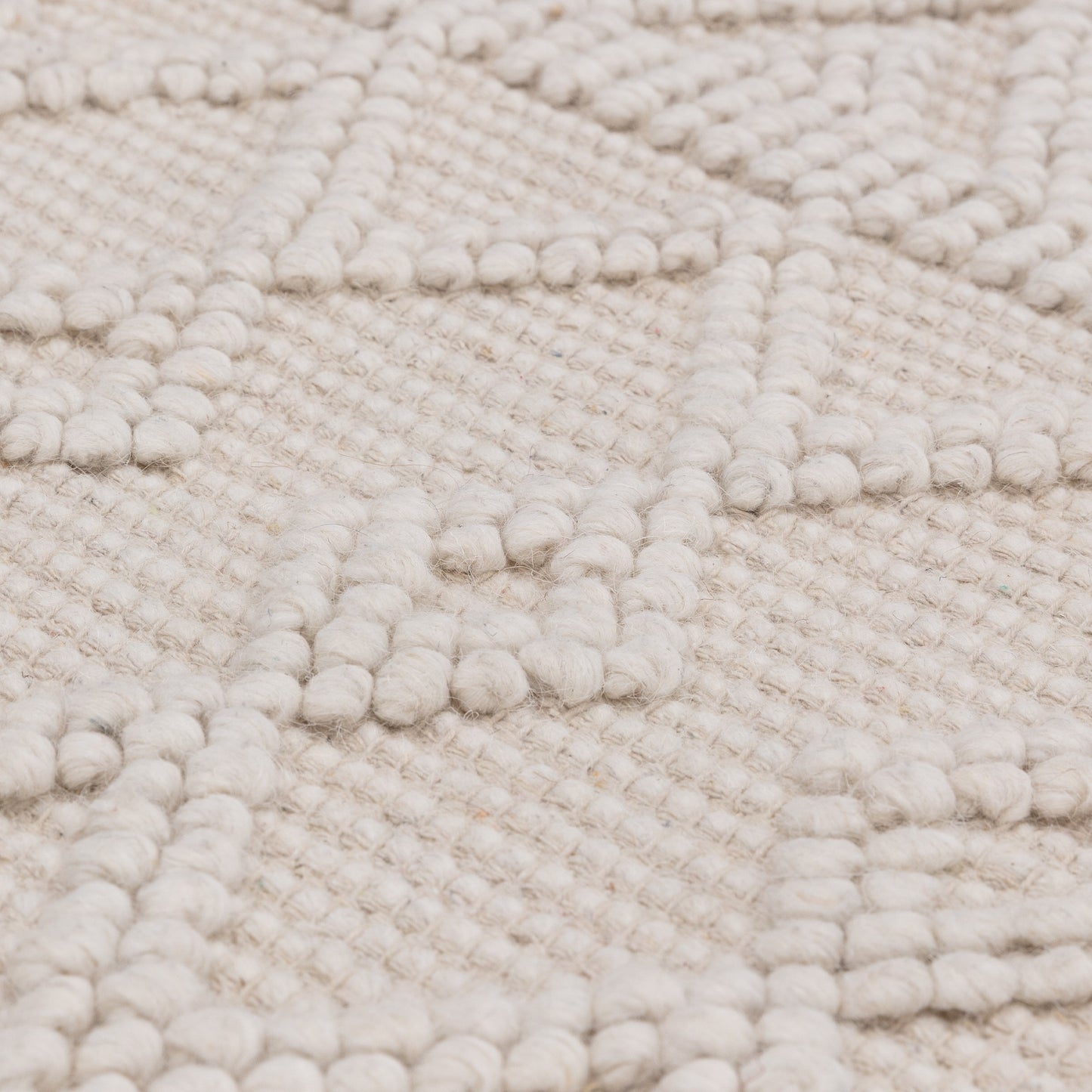 Asra Boho Tribal Fringed Wool Flatweave Rug in Ivory White