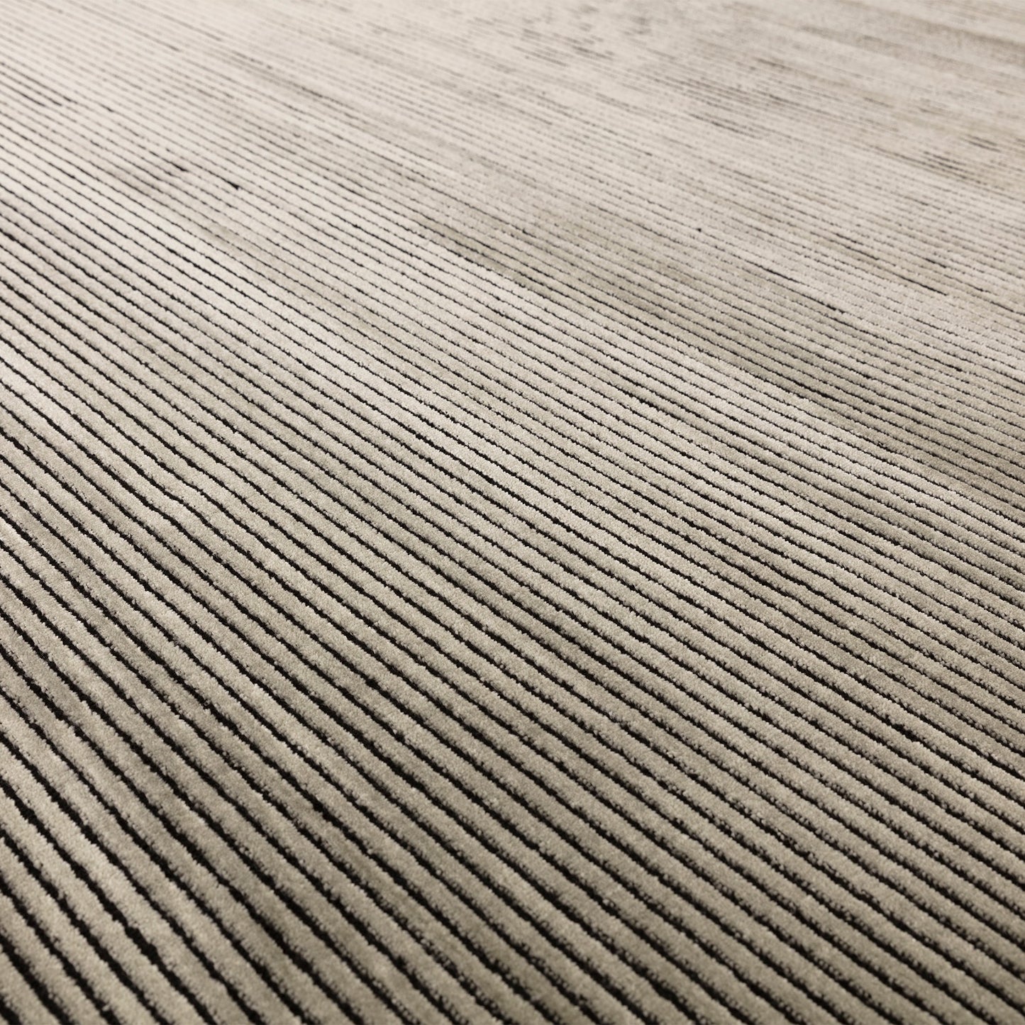 Kuza Plain Stripe Modern Rugs in Khaki Green