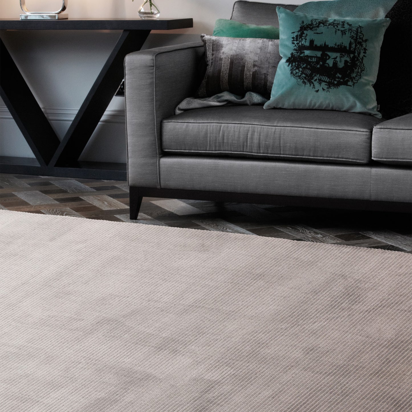 Kuza Plain Stripe Modern Rugs in Silver Grey