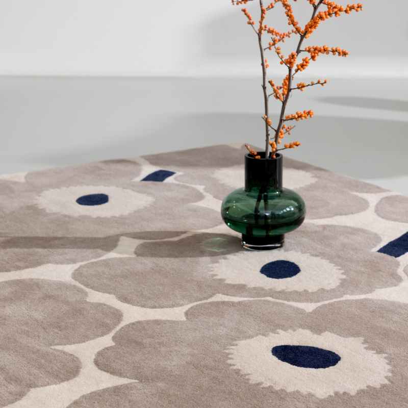 Unikko Handtufted Wool Floral Rugs 132401 by Marimekko in Greige