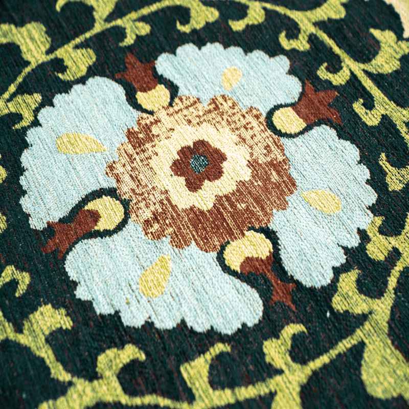 Louis De Poortere Antiquarian Suzani Rugs 9729 in Bavaria