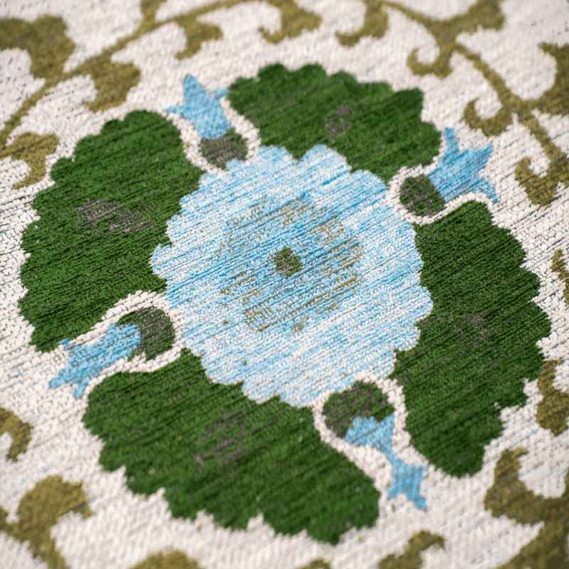Louis De Poortere Antiquarian Suzani Rugs 9732 in Slavia