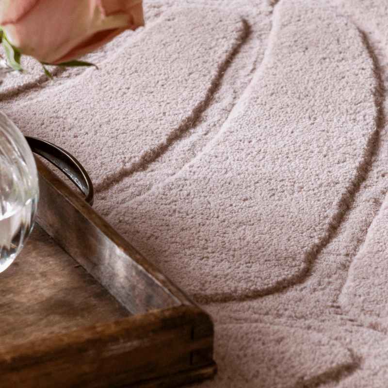Coleby Petals Wool Rugs 078802 by Laura Ashley in Chalk Pink