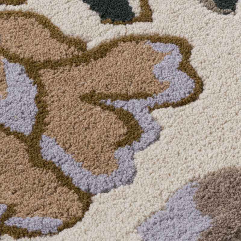 Wendling Floral Wool Rugs 083104 by Laura Ashley in Heather Purple
