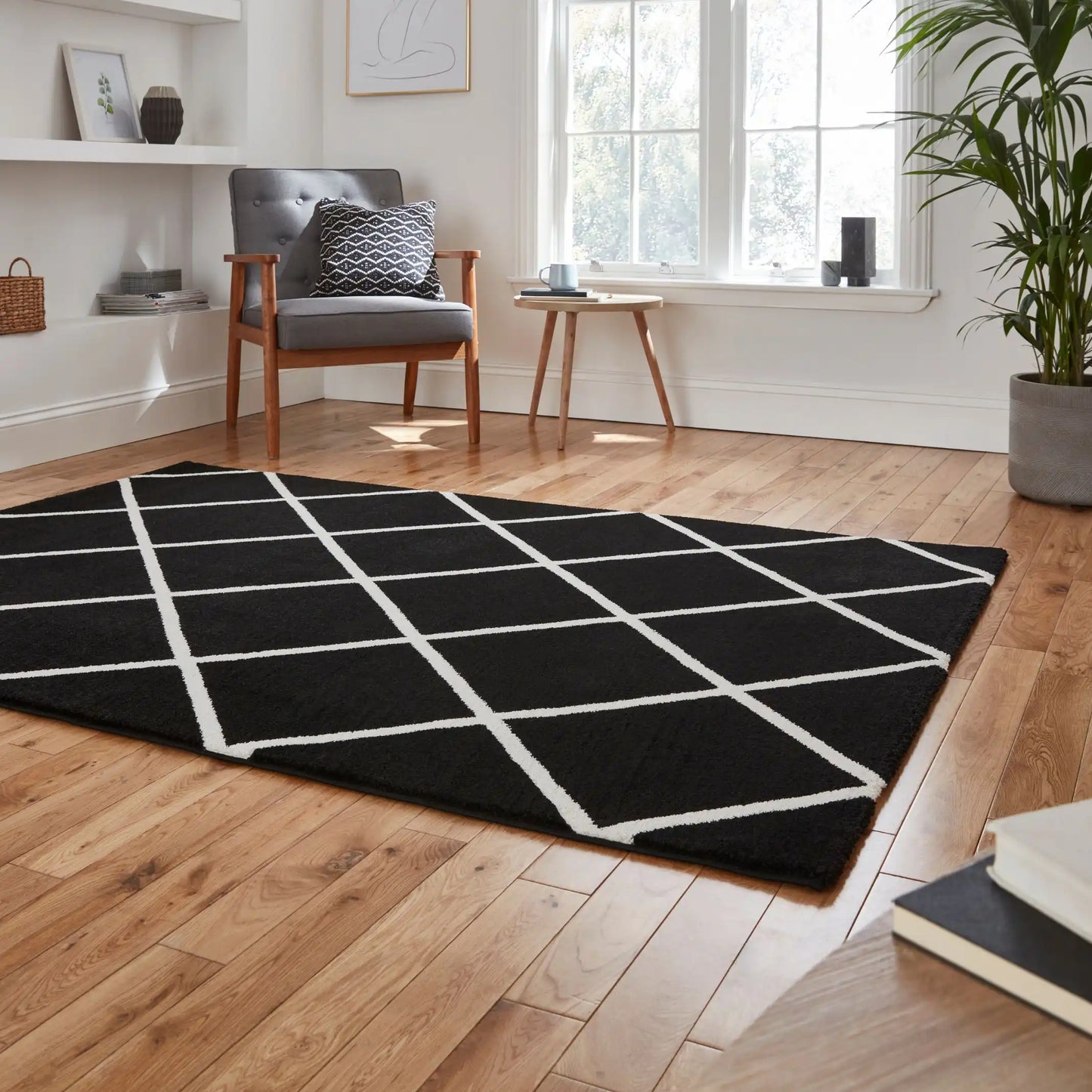 Brooklyn BRK35 Black White Rug RS