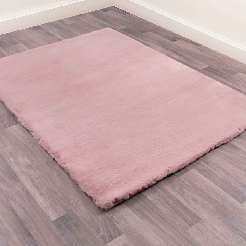 Luxe Faux Fur Modern Plain Rug in Blush Pink