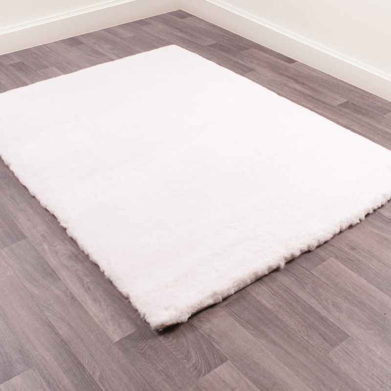 Luxe Faux Fur Modern Plain Rug in Ivory White