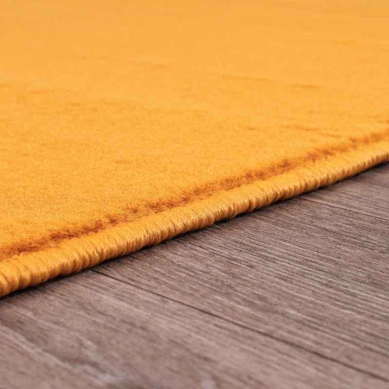 Moda Plain Rugs in Ochre by Rugstyle