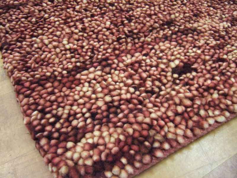 Naples Loop Border Rugs in Red