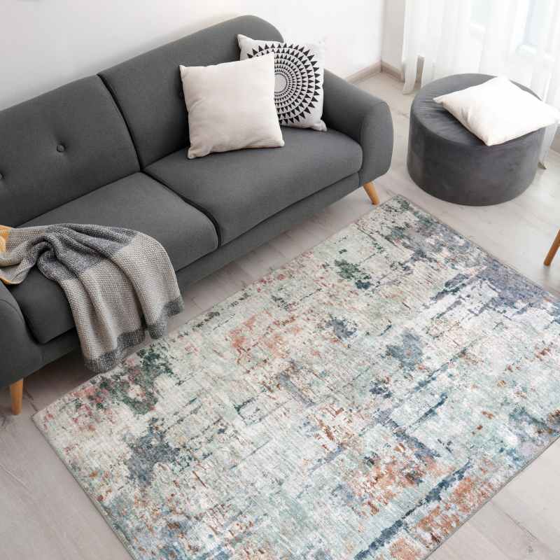 Opal Vintage Traditional Rug in Multi