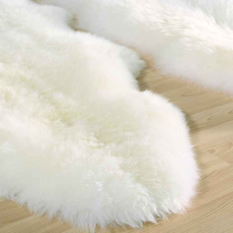 Genuine Sheepskin Animal Fur Rugs in Natural