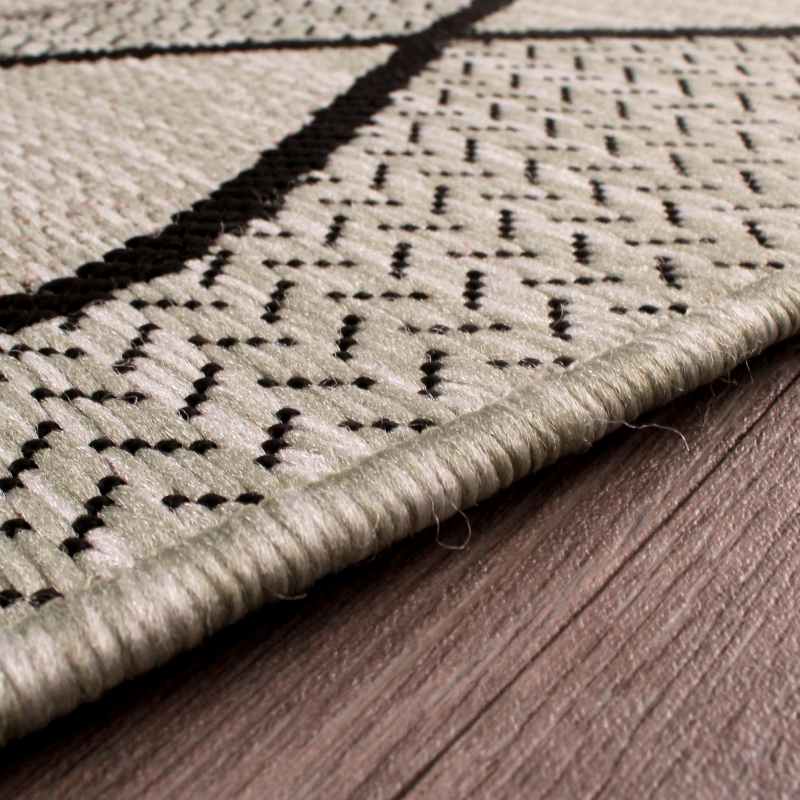 Indoor Outdoor Oasis Rugs in Green by Rugstyle