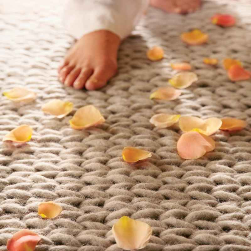 Fusion Plain Modern Wool Chunky Knit Rugs in Oyster