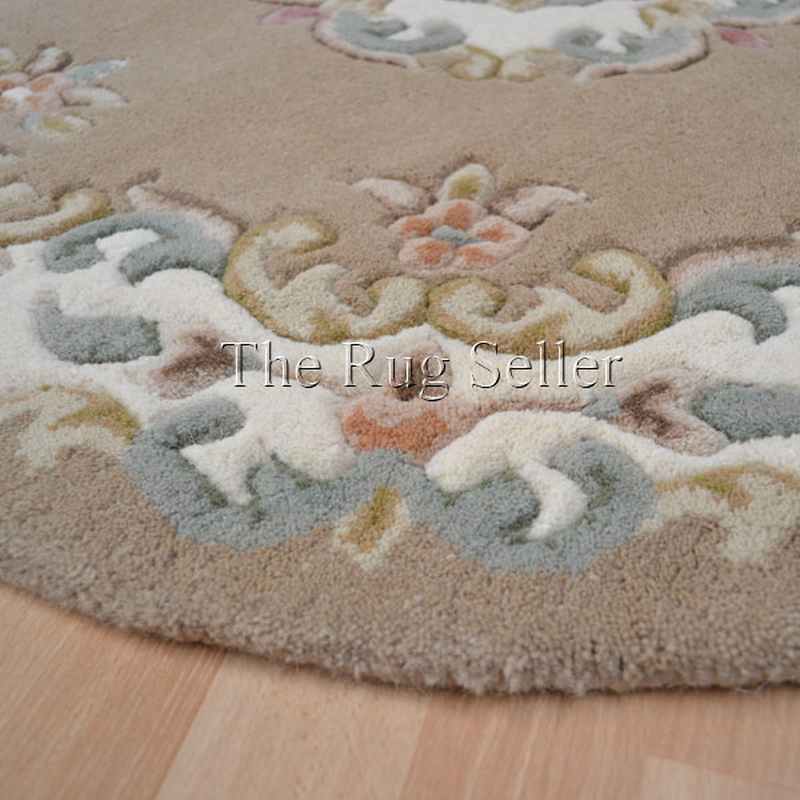Royal Aubusson Circular rugs in Beige