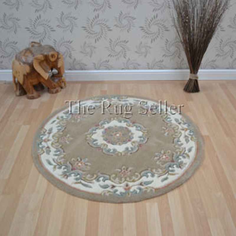 Royal Aubusson Circular rugs in Beige
