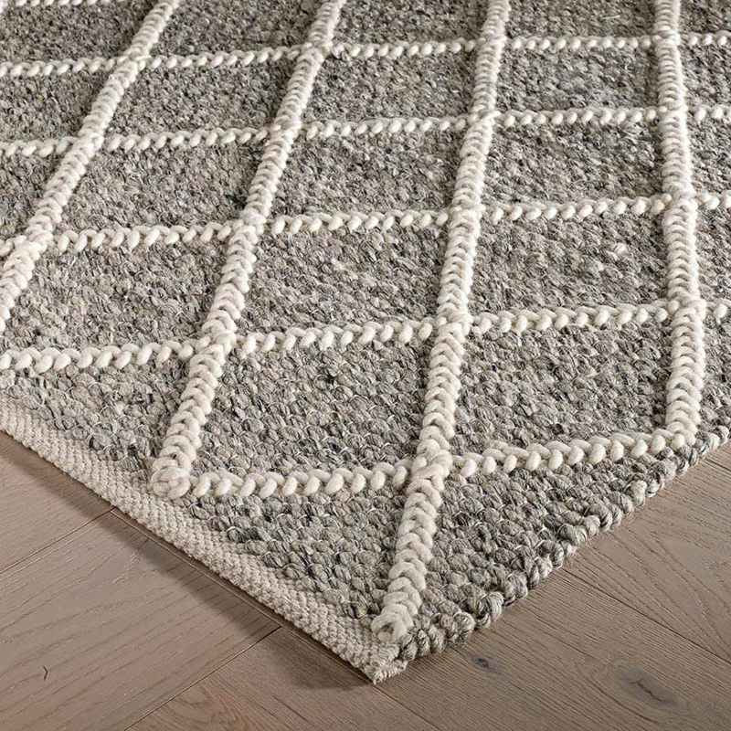 Savannah Trellis Wool Rug in Grey