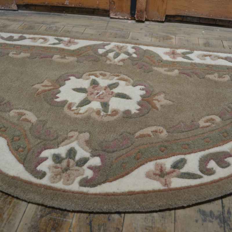 Shensi Traditional Half Moon Rugs in Beige