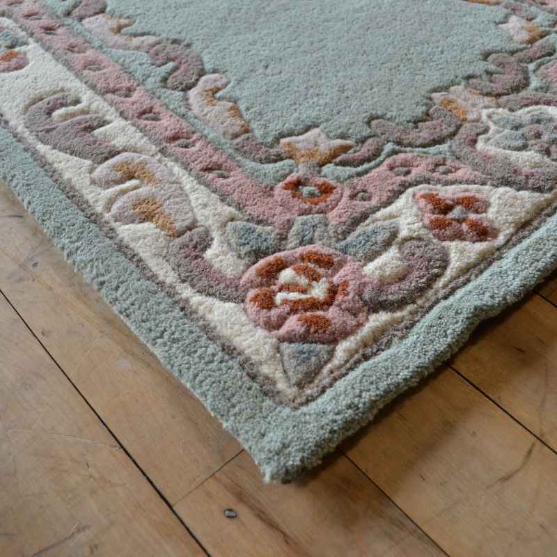 Shensi Traditional Wool Runner in Green