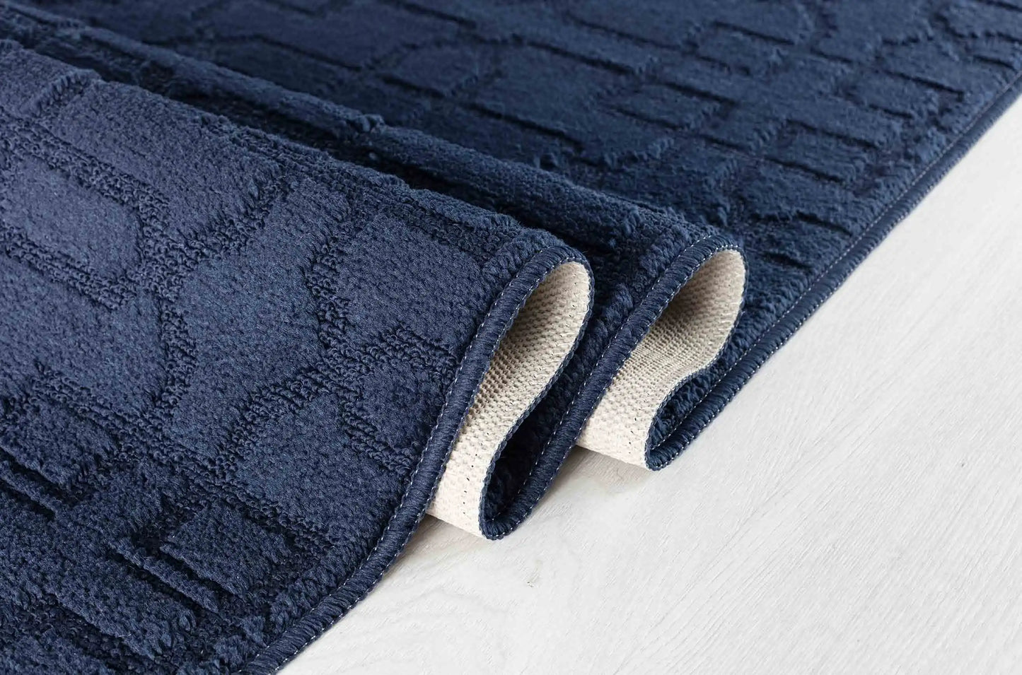 Washable 9mm Gel-Back Ivy Siam Navy Rug