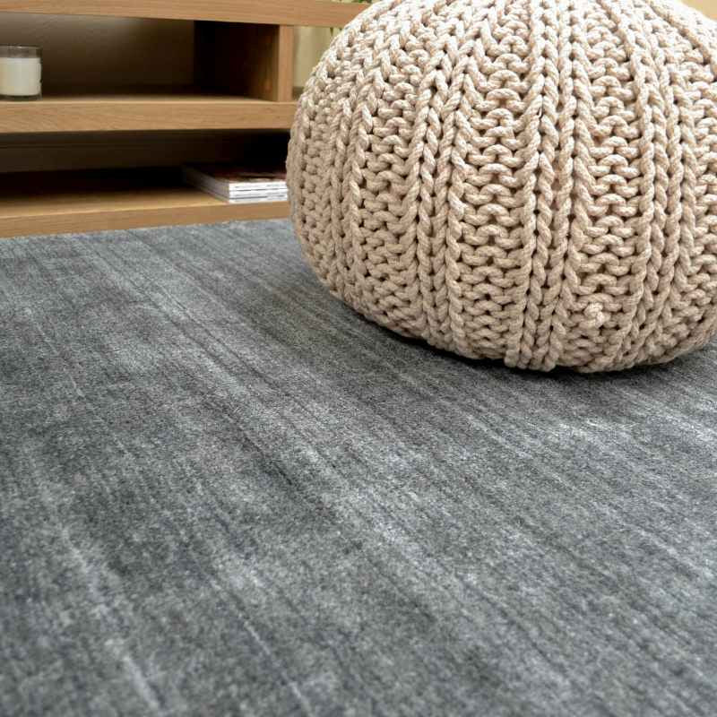 Skyler Rugs in Carbon