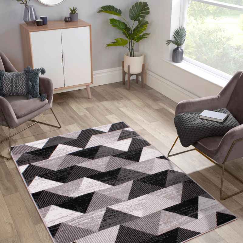 Spirit Triangle Modern Geometric Rugs in Black