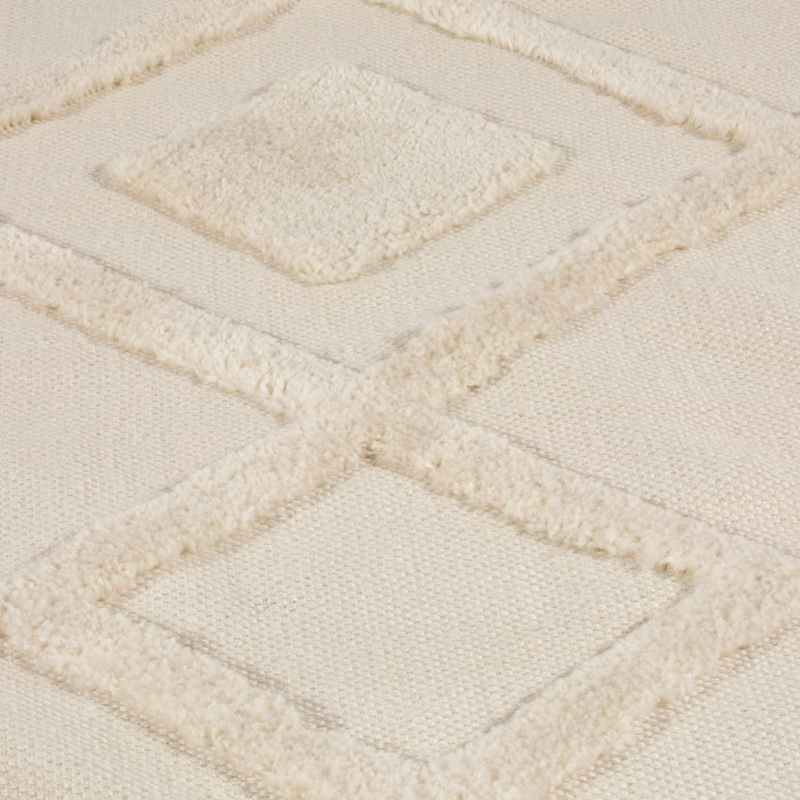 Windsor Indoor Outdoor Diamond Rugs in Cream White