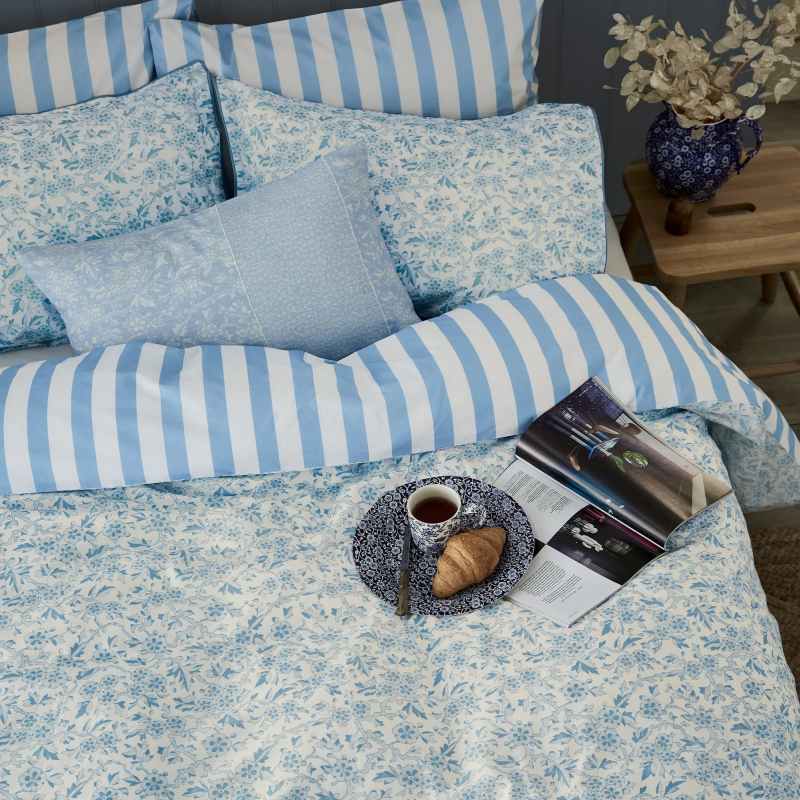 Arden Bedding by Bedeck of Belfast x Burleigh in Light Blue